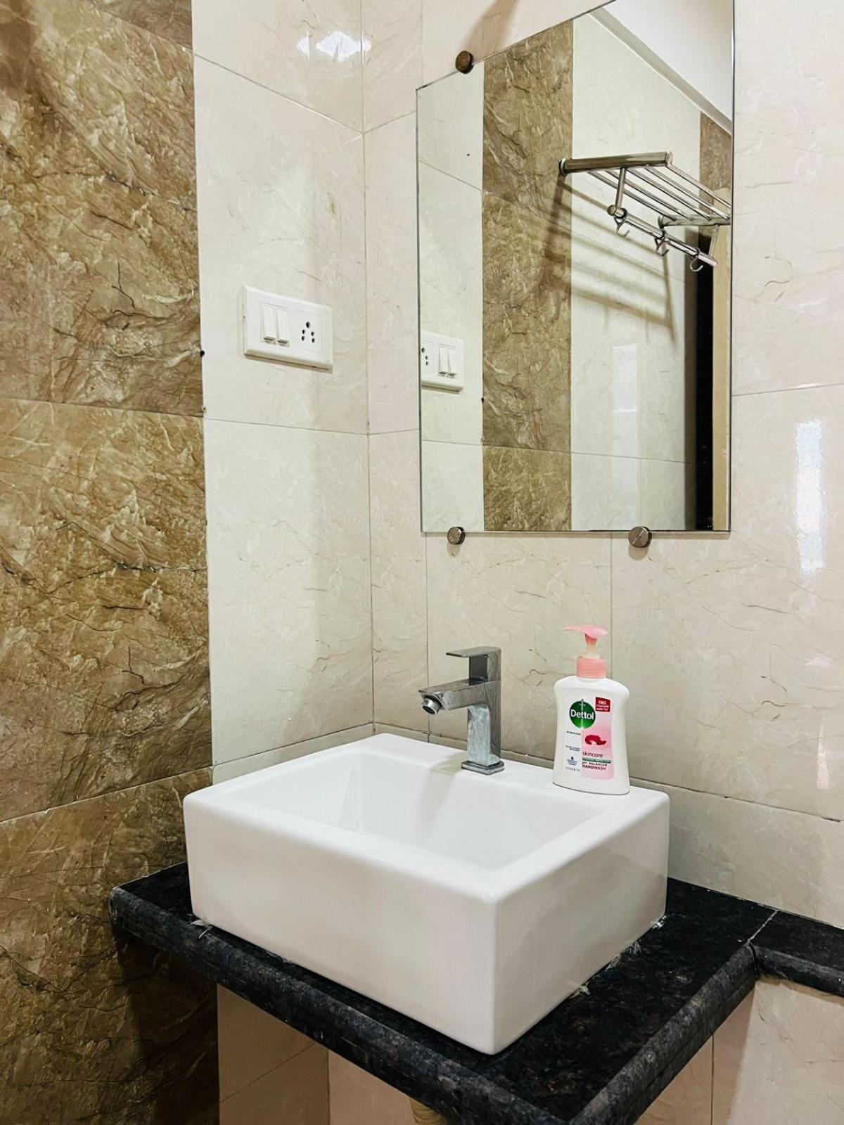 Luna Spaces- Near Mumbai International Airport Bagian luar foto
