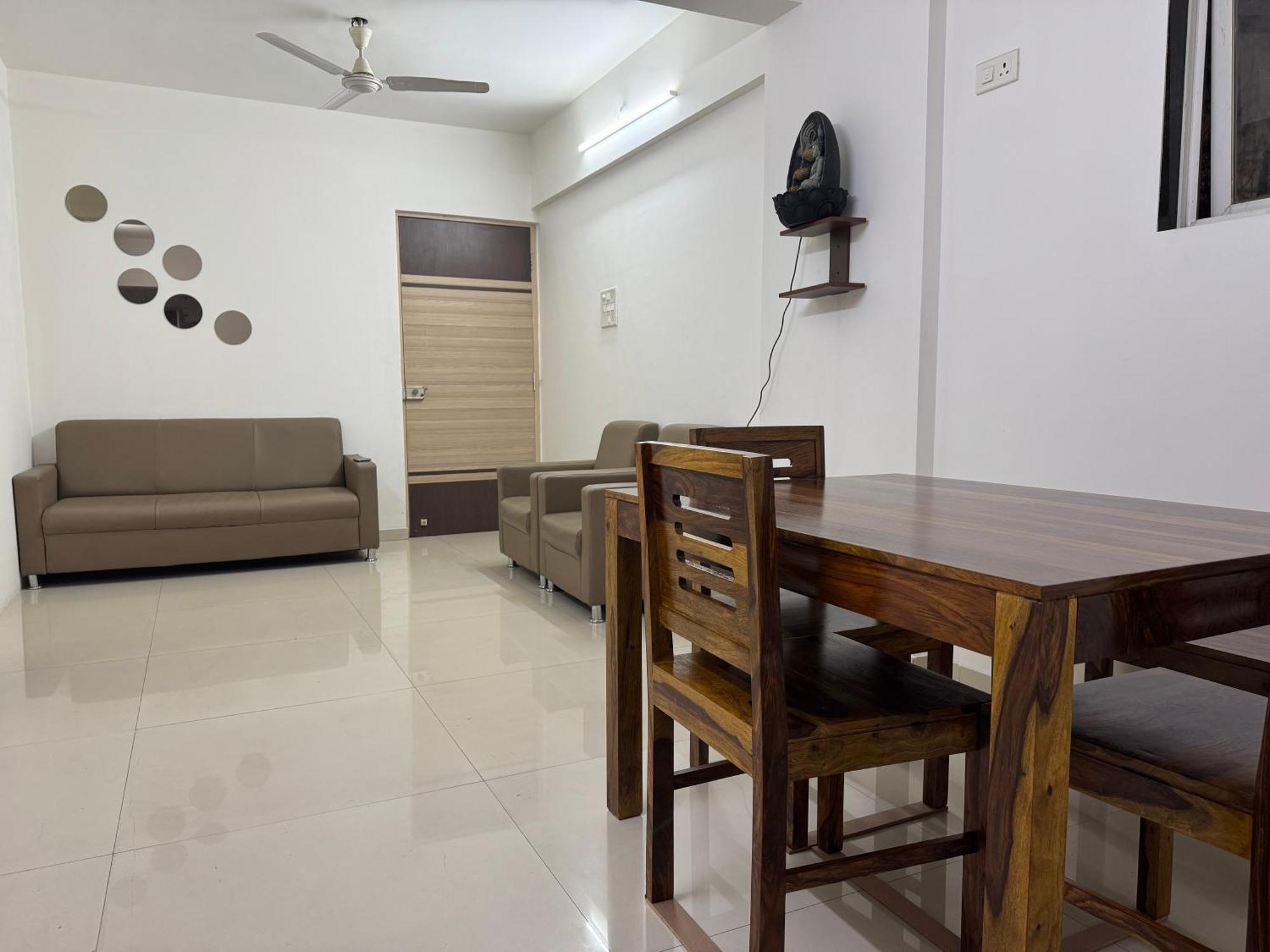 Luna Spaces- Near Mumbai International Airport Bagian luar foto