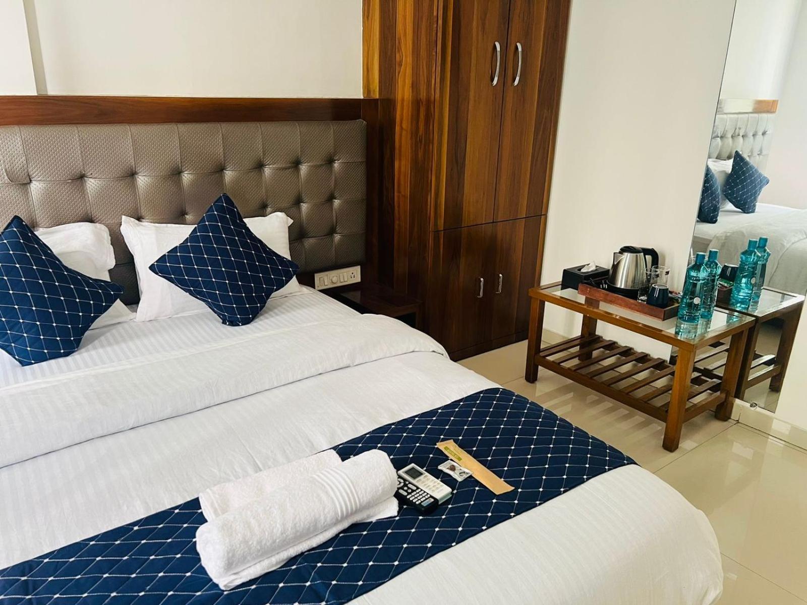 Luna Spaces- Near Mumbai International Airport Bagian luar foto